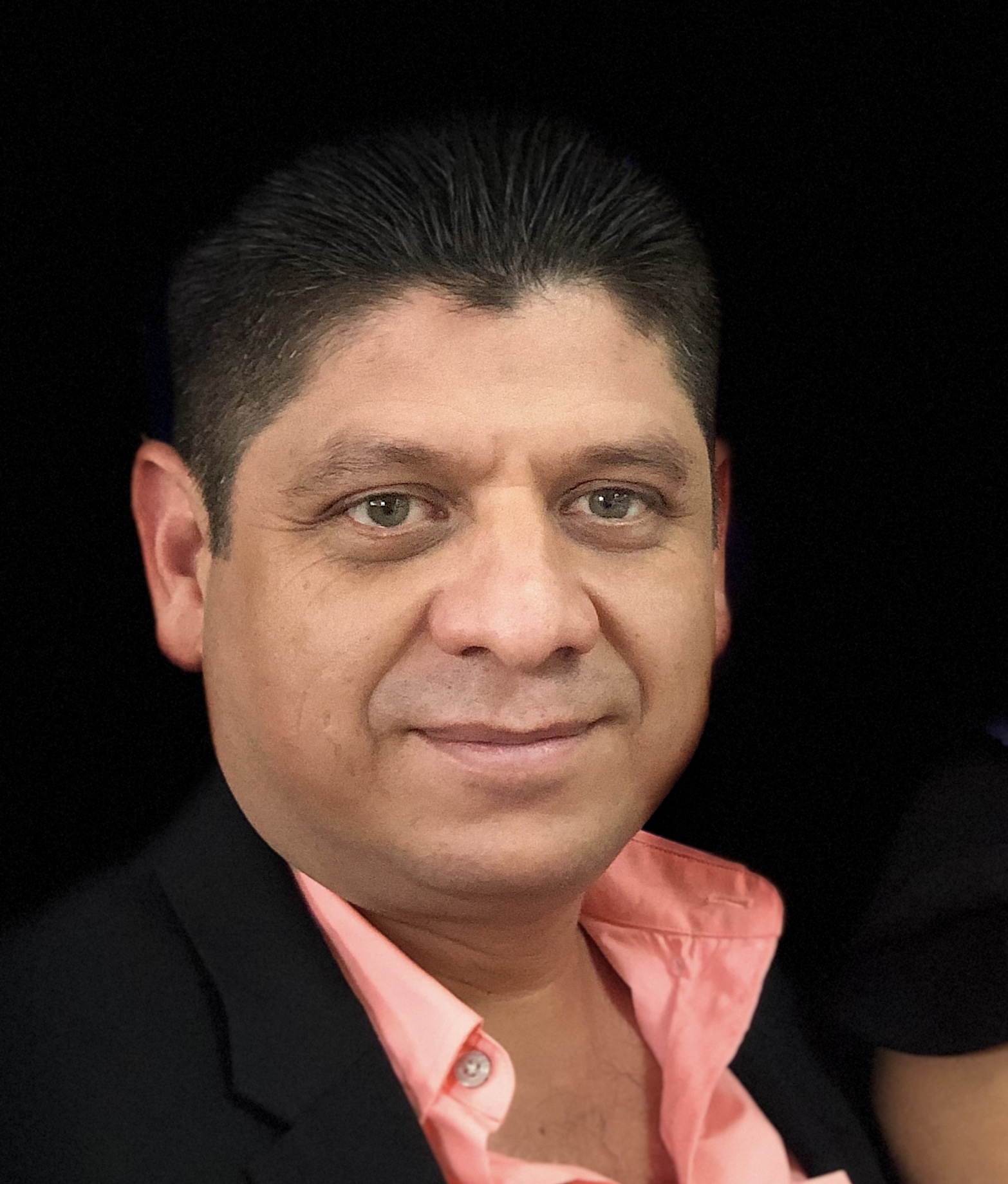 Alejandro Olivas
